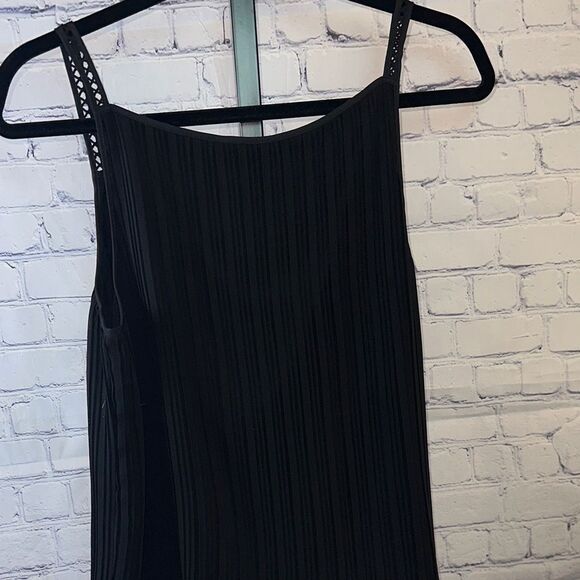 White House Black Market Black Lace Tank Top - Picture 6 of 8